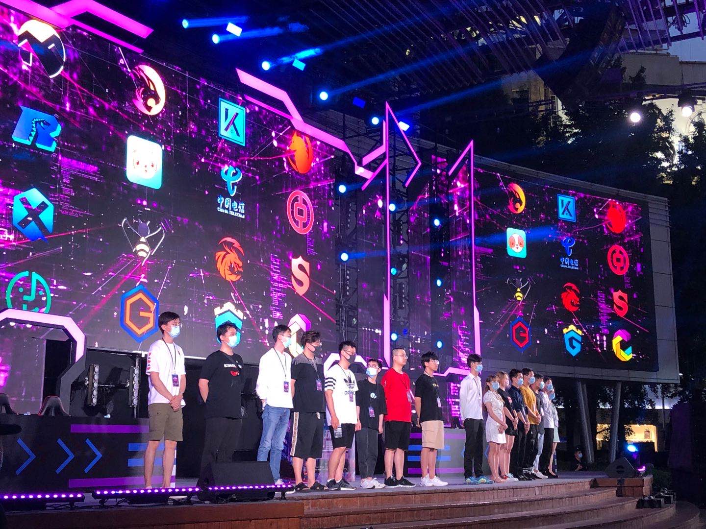 尤其是在竞 尤其是在竞